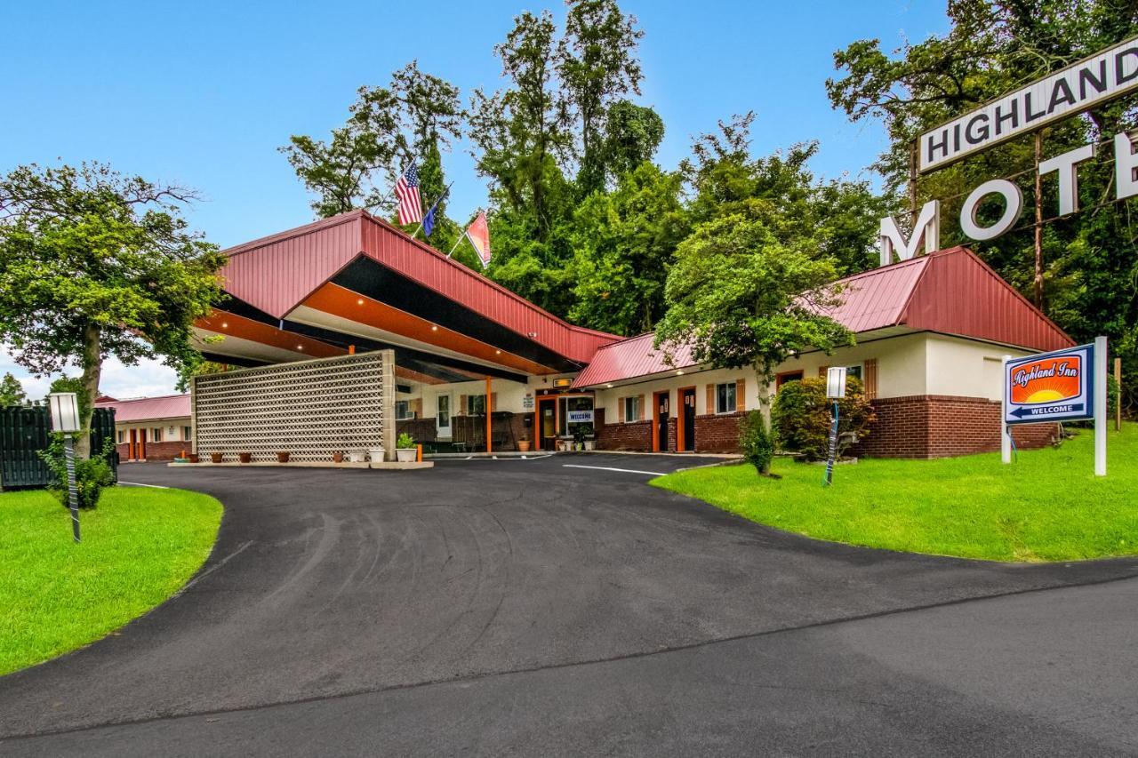 Highland Inn New Cumberland Esterno foto